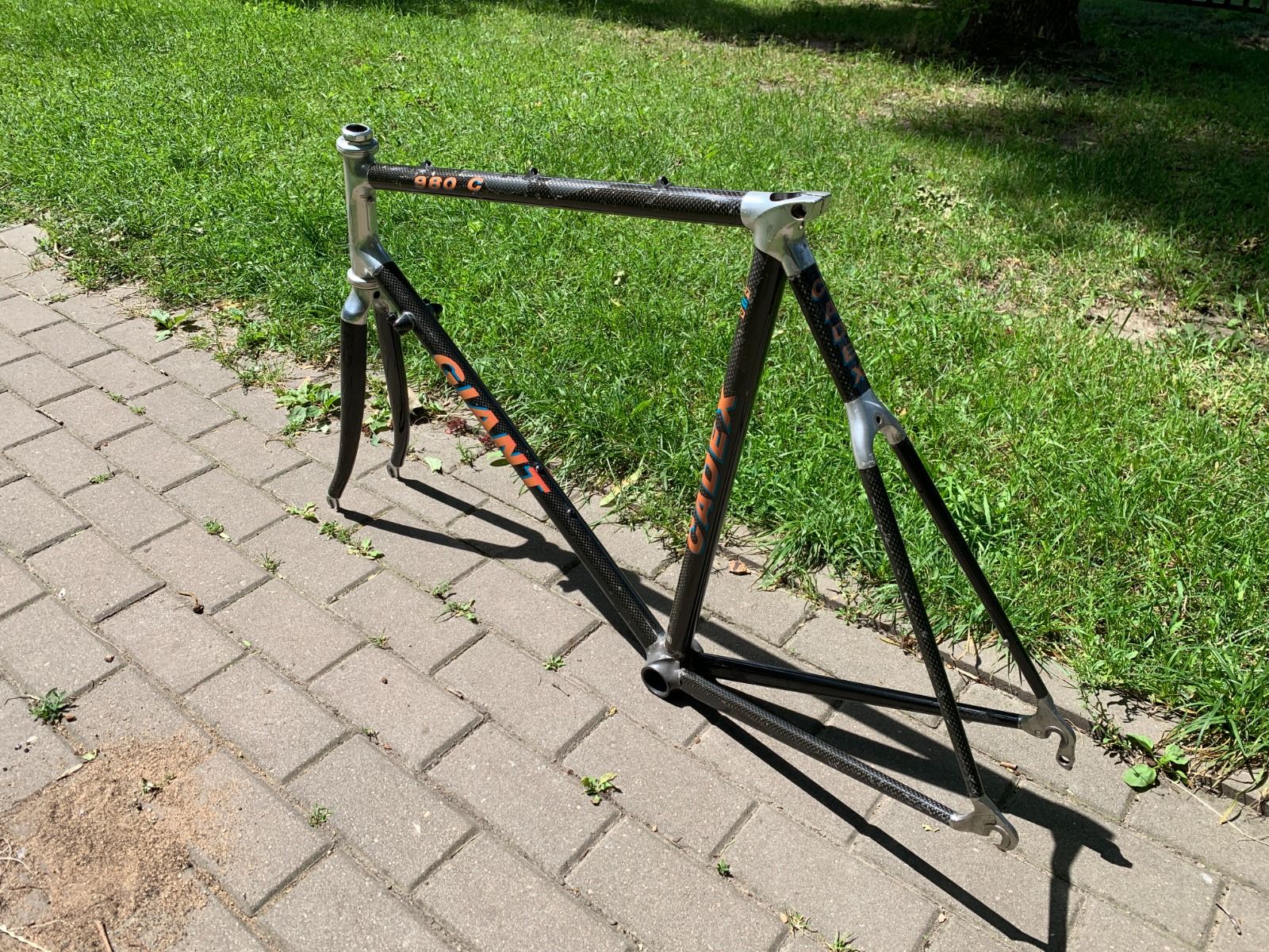 Карбоновая рама Giant Cadex 980c, вилка Kinesis, рулевая Shimano