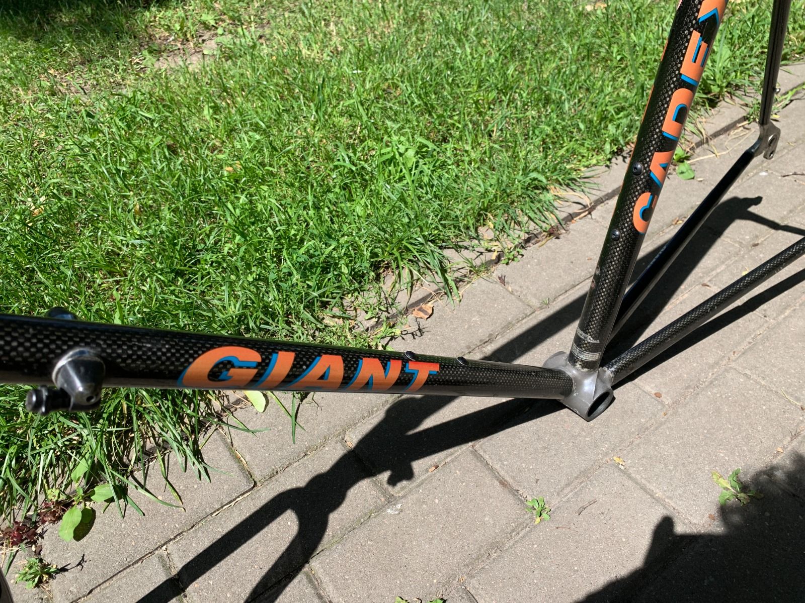 Карбоновая рама Giant Cadex 980c, вилка Kinesis, рулевая Shimano