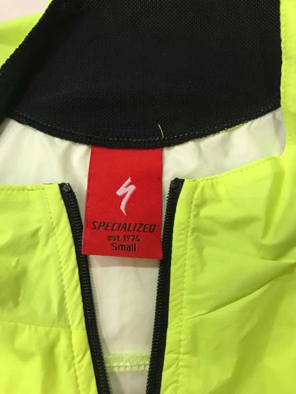 Жилетка  ветрозащитная\ дождевая SPECIALIZED original Размер S