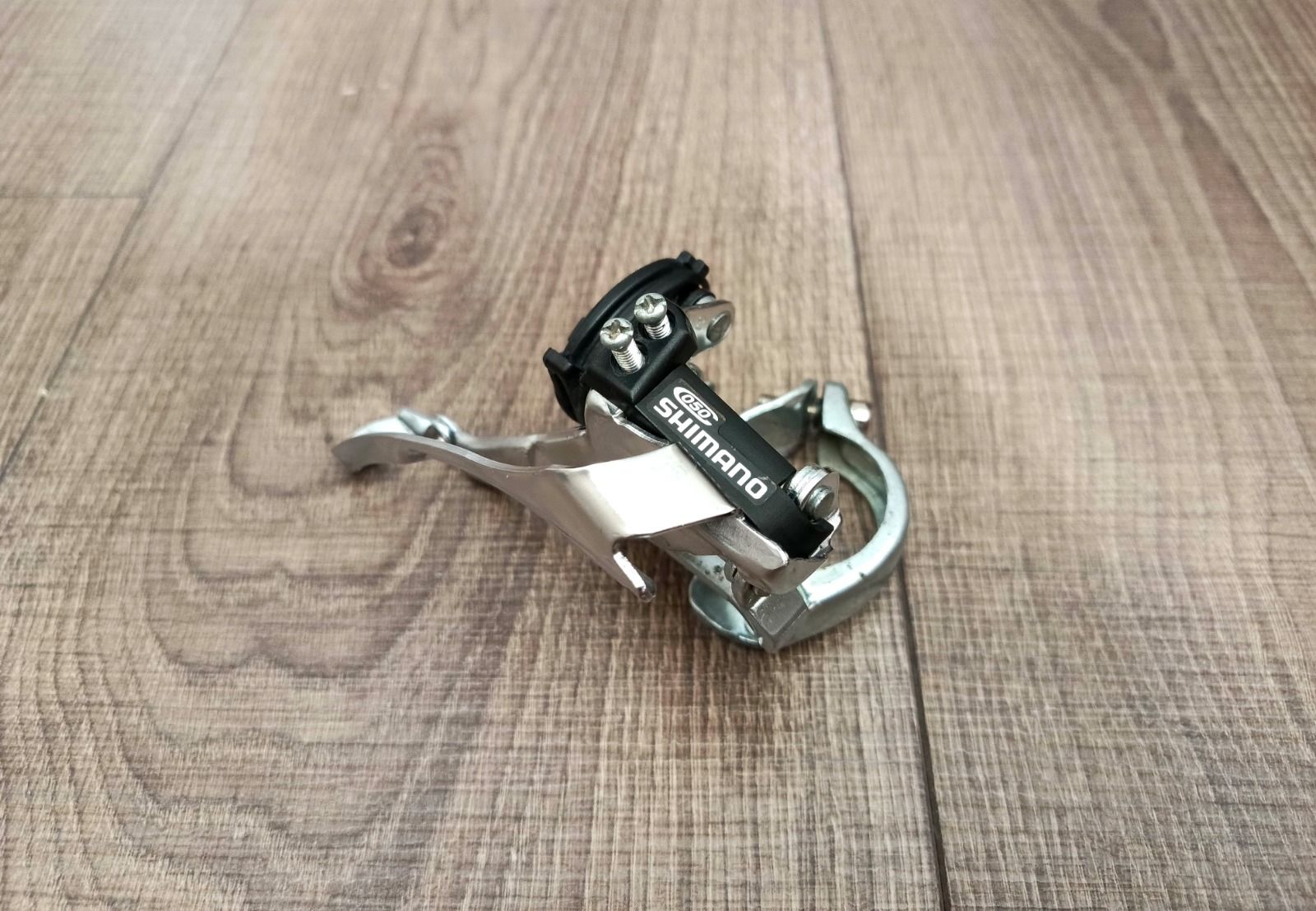 Переключатель передний Shimano FD-C050 3 ск.