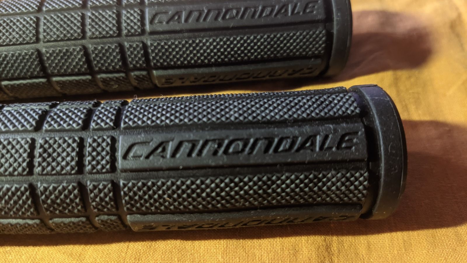 Оригинальные грипсы Cannondale 13.5 см