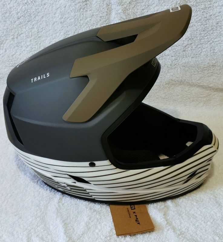 Полнолицевой шлем (фулфейс) ION Scrub Amp Helmet. Европа