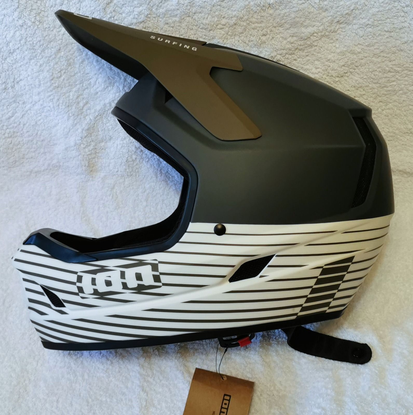 Полнолицевой шлем (фулфейс) ION Scrub Amp Helmet. Европа