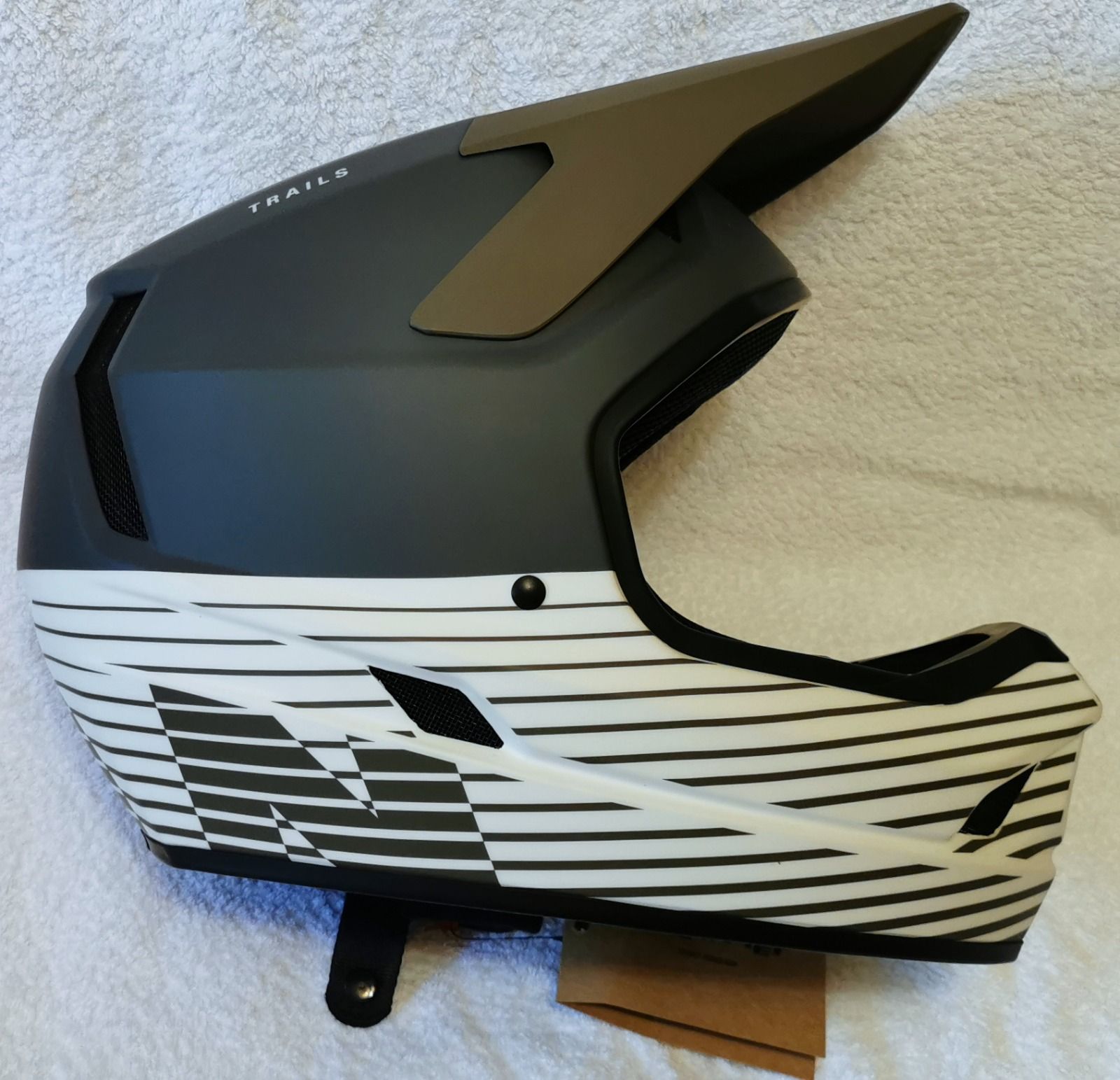 Полнолицевой шлем (фулфейс) ION Scrub Amp Helmet. Европа