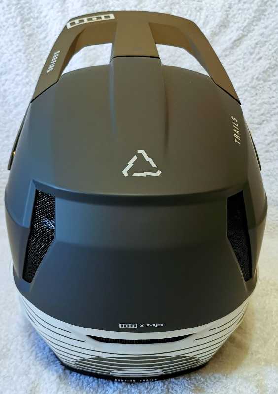 Полнолицевой шлем (фулфейс) ION Scrub Amp Helmet. Европа