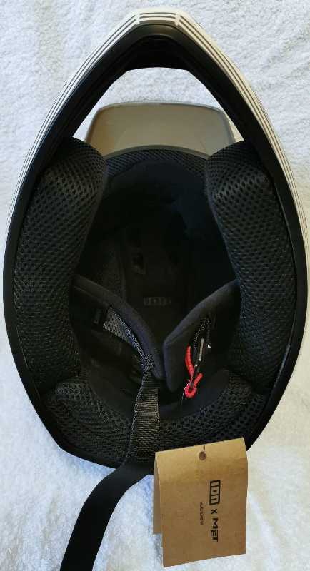 Полнолицевой шлем (фулфейс) ION Scrub Amp Helmet. Европа