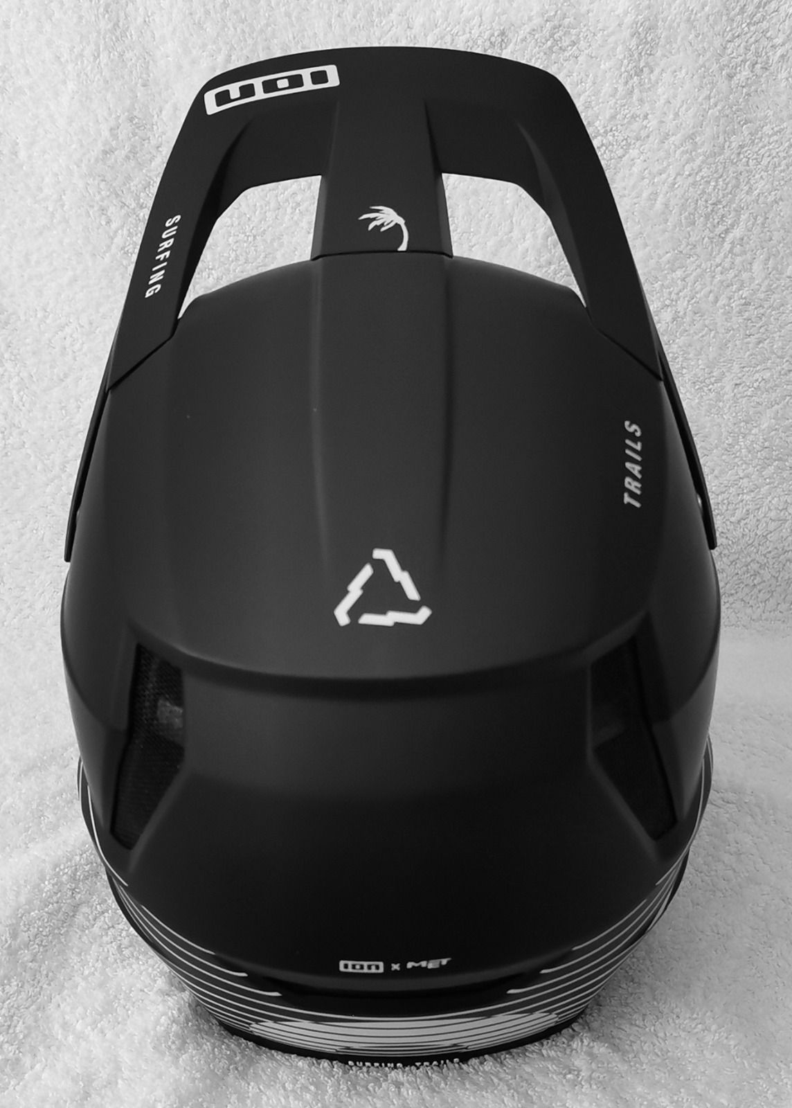 Полнолицевой шлем (фулфейс) ION Scrub Amp Helmet. Европа