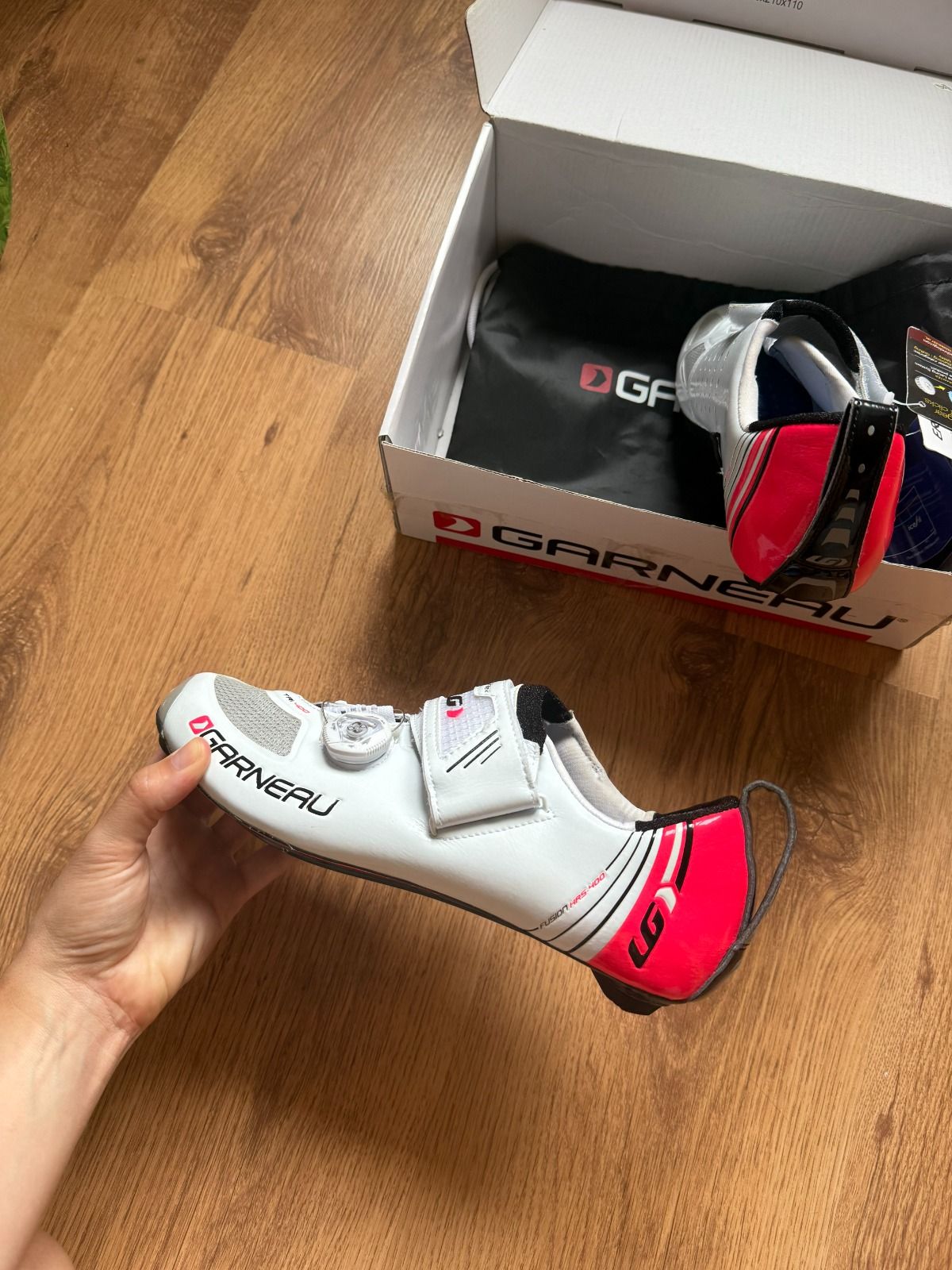 Louis Garneau Tri-400. 42 EU.
