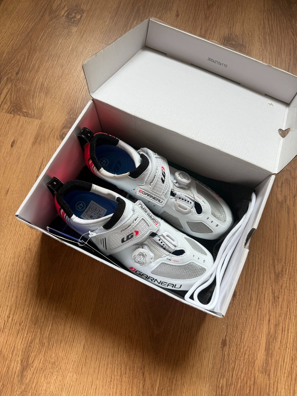 Louis Garneau Tri-400. 42 EU.