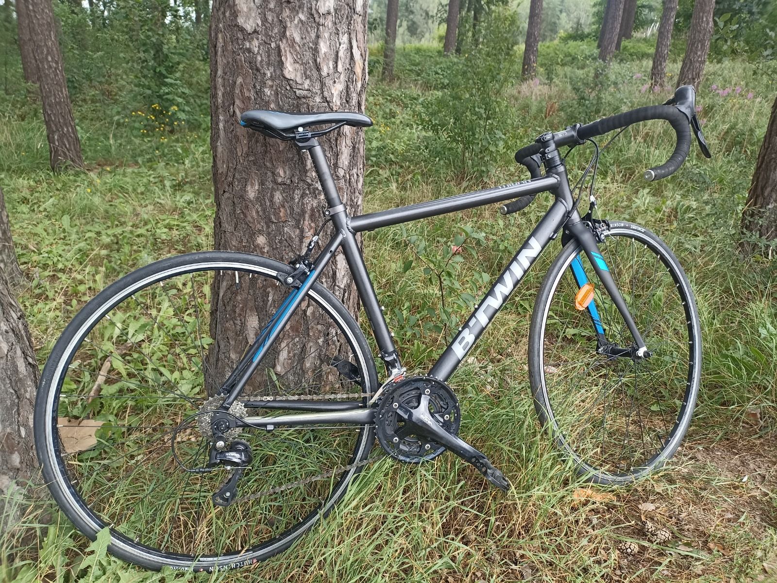 Шоссейный велосипед btwin triban 500