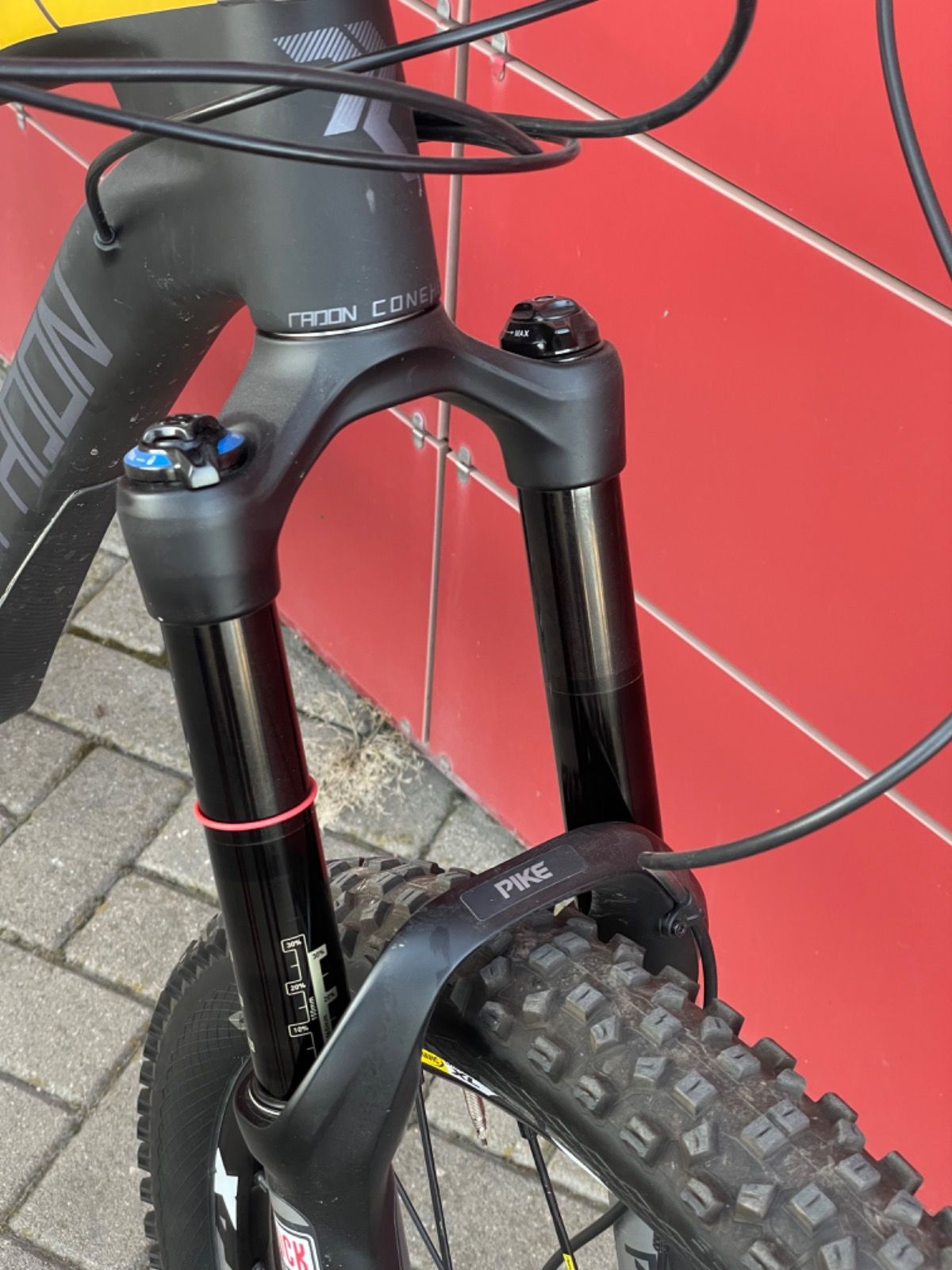 Radon Slide 160 Carbon 9.0