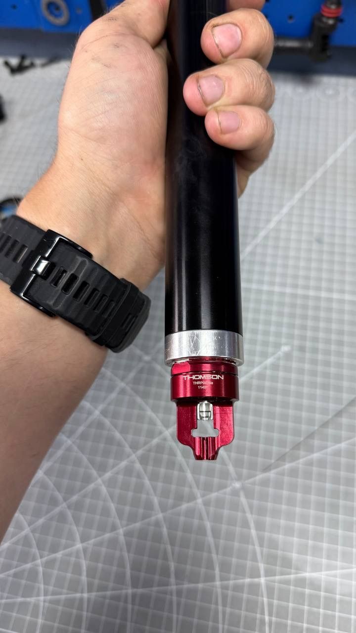 Thomson Elite Covert Dropper Seatpost