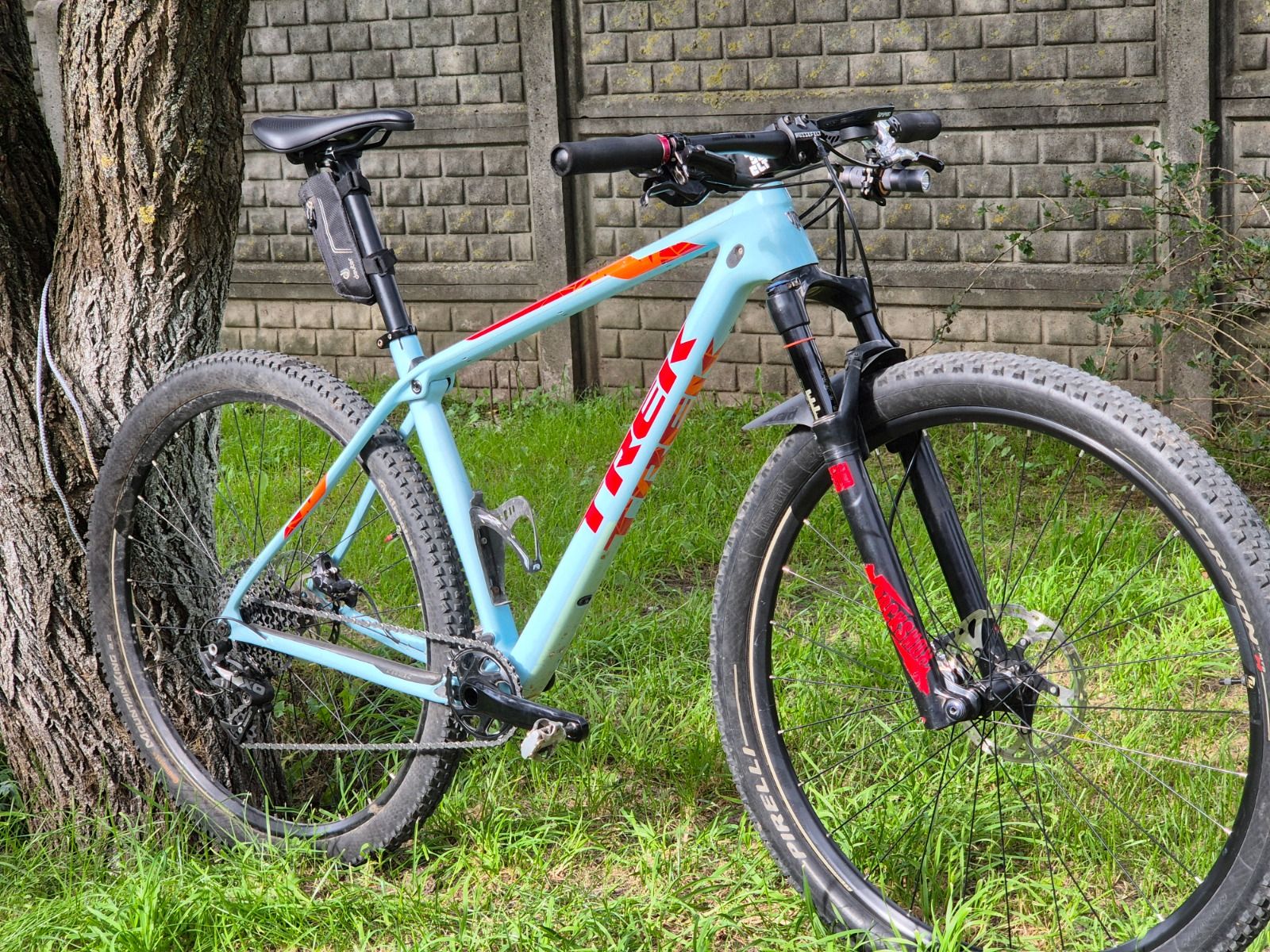 Trek procaliber 9.8 SL L размер карбоновый мтб хардтэйл