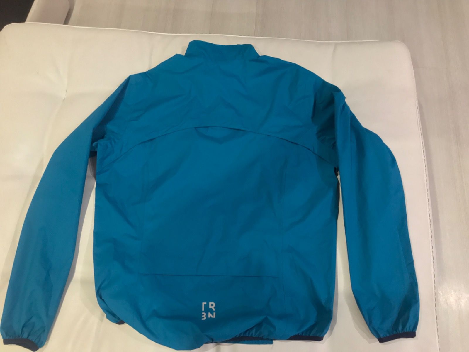 Дождевик DECATHLON ORIGINAL , шапочка Asics