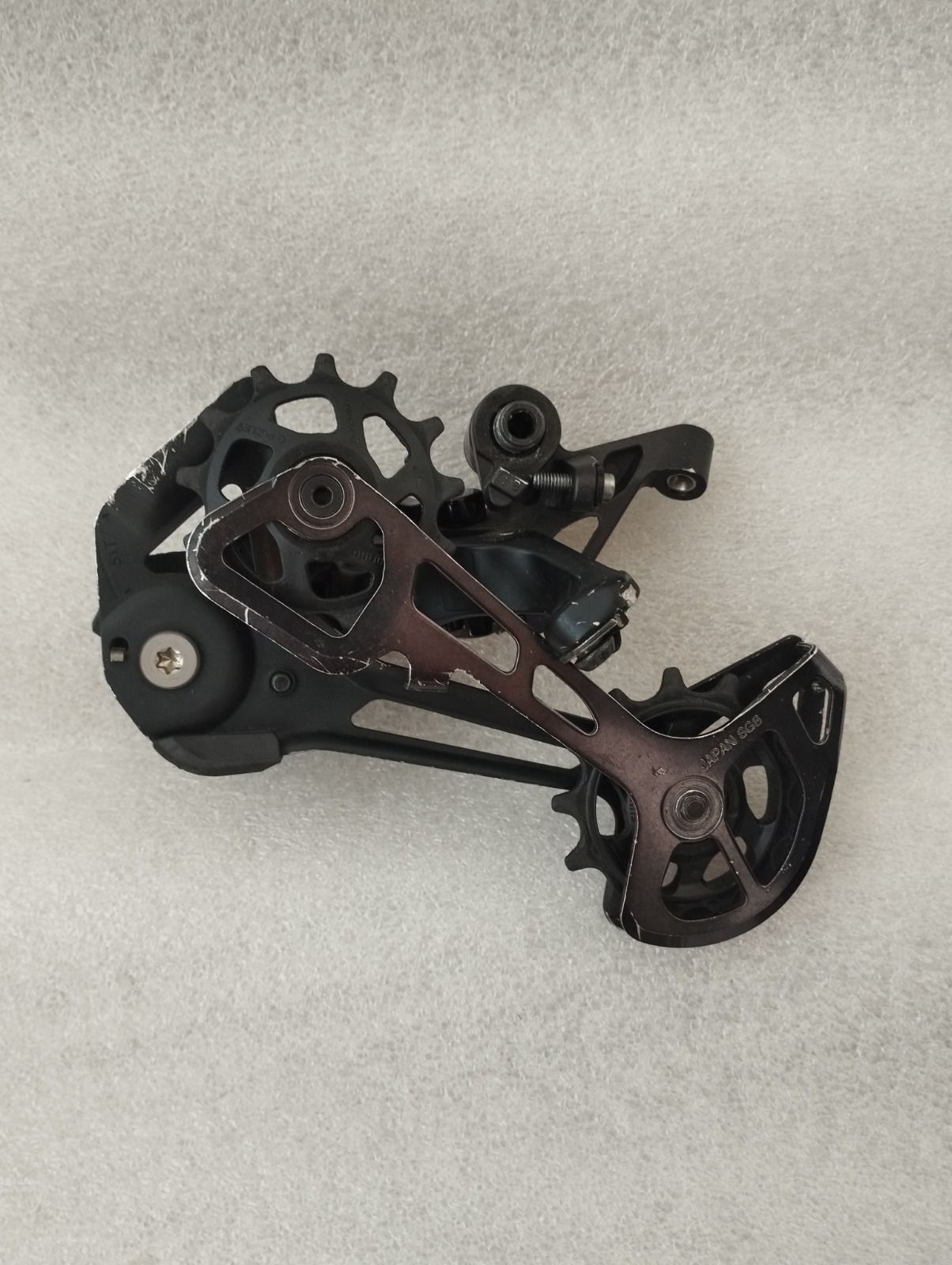 Задний переключатель Shimano Deore XT RD-M8120