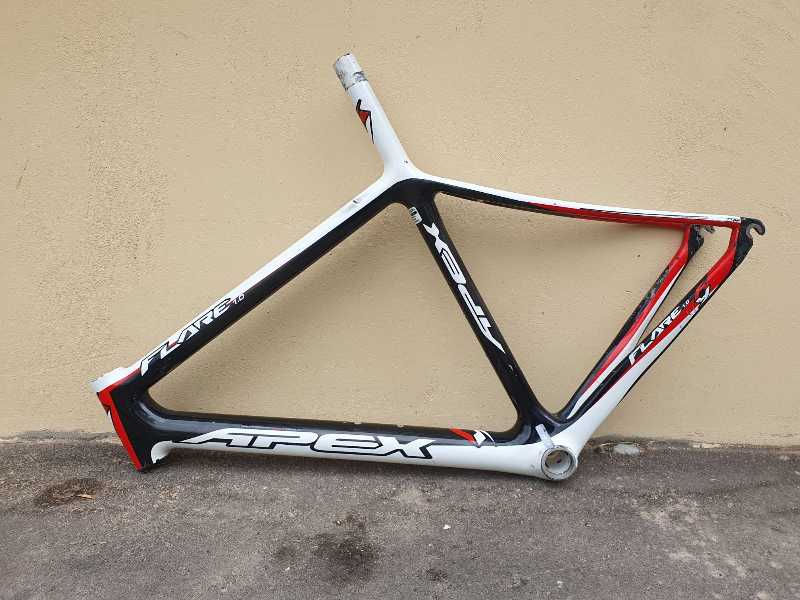 рама карбоновая Apex