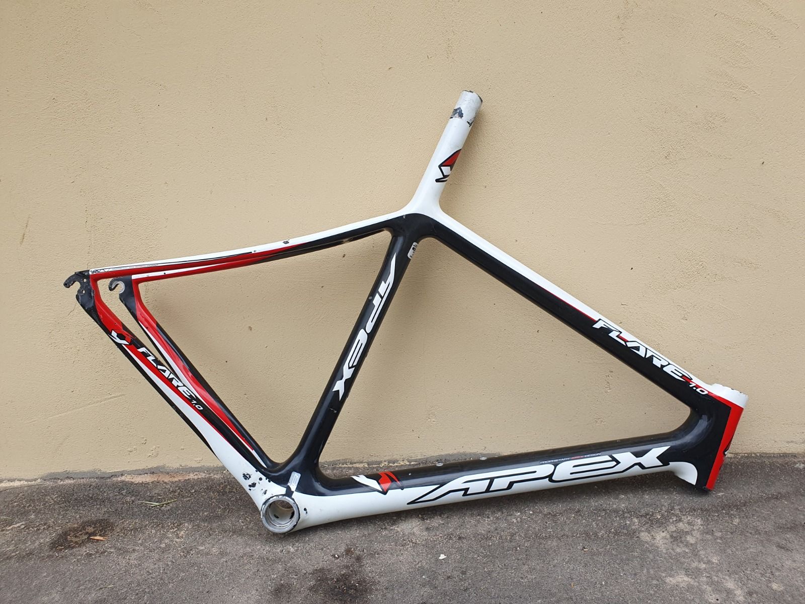 рама карбоновая Apex