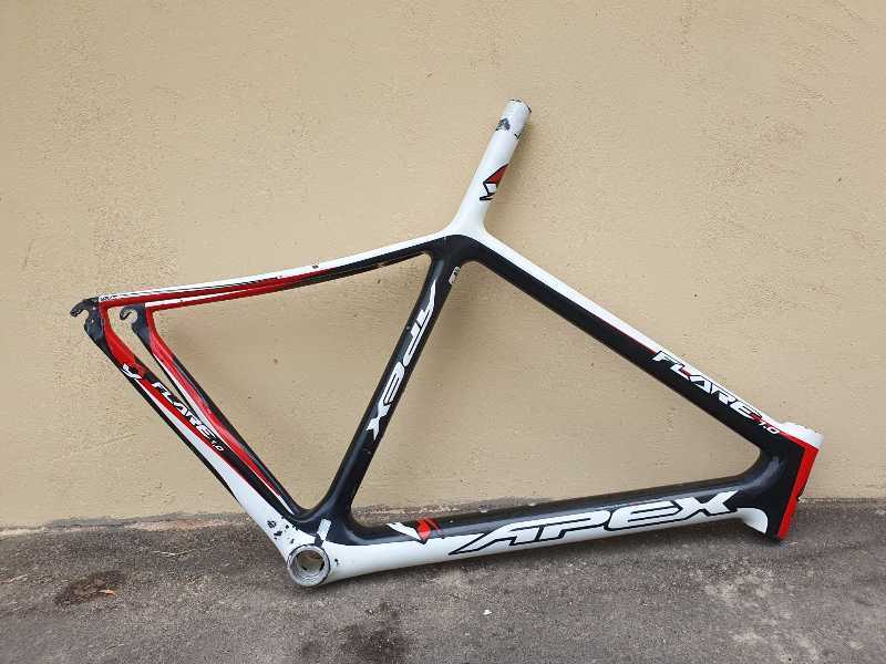рама карбоновая Apex