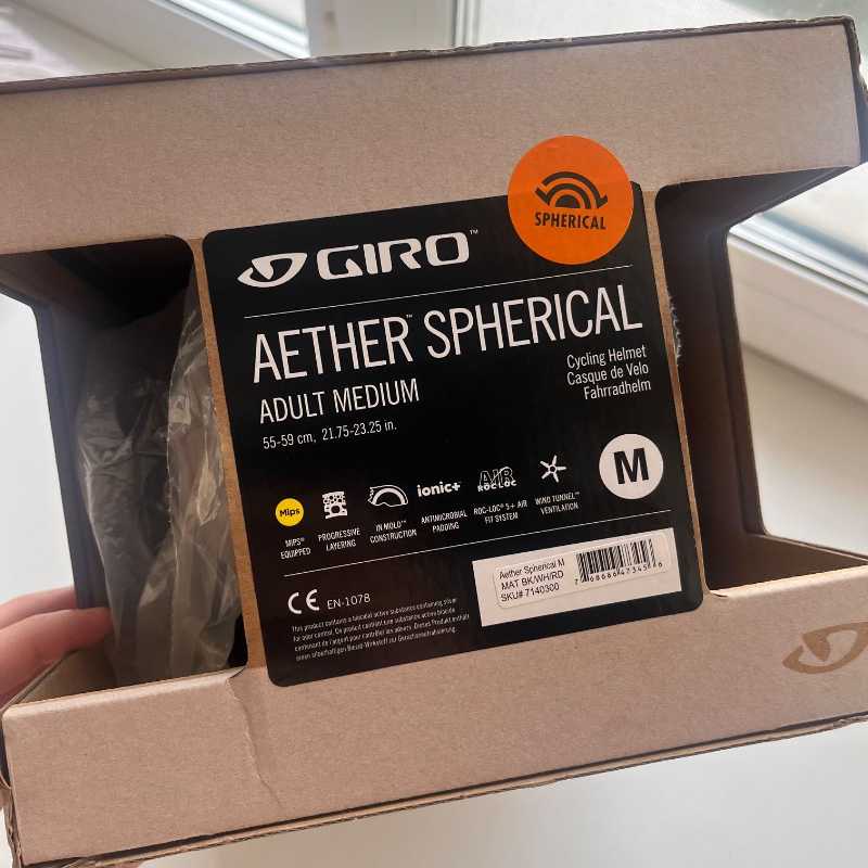 Шлем Giro Aether MIPS M