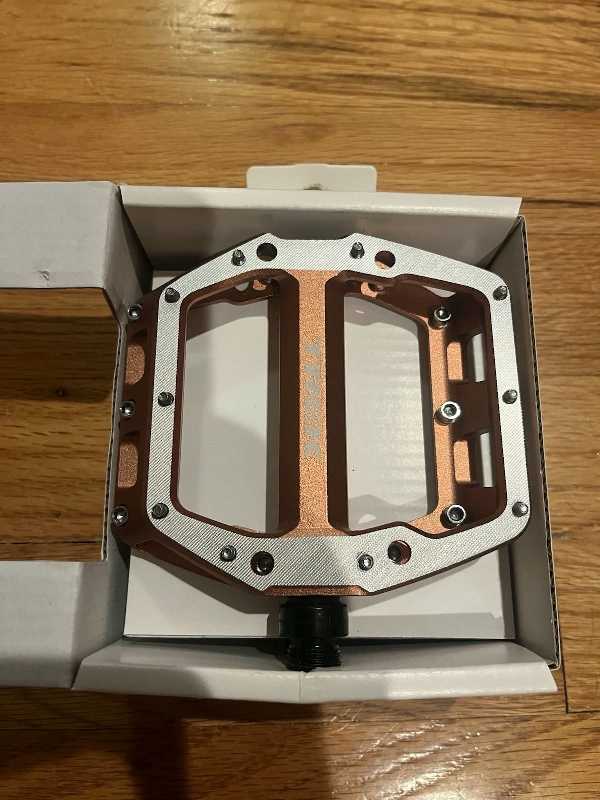 Hi-end новые педали Trek Line Pro