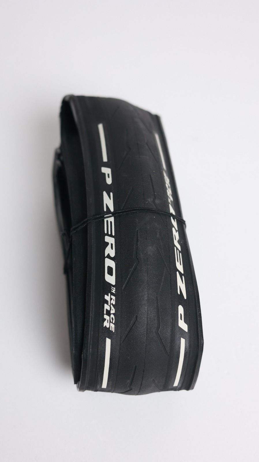 Новые покрышки Pirelli P ZERO Race 26C / 28C, камерная и бескамерная версии