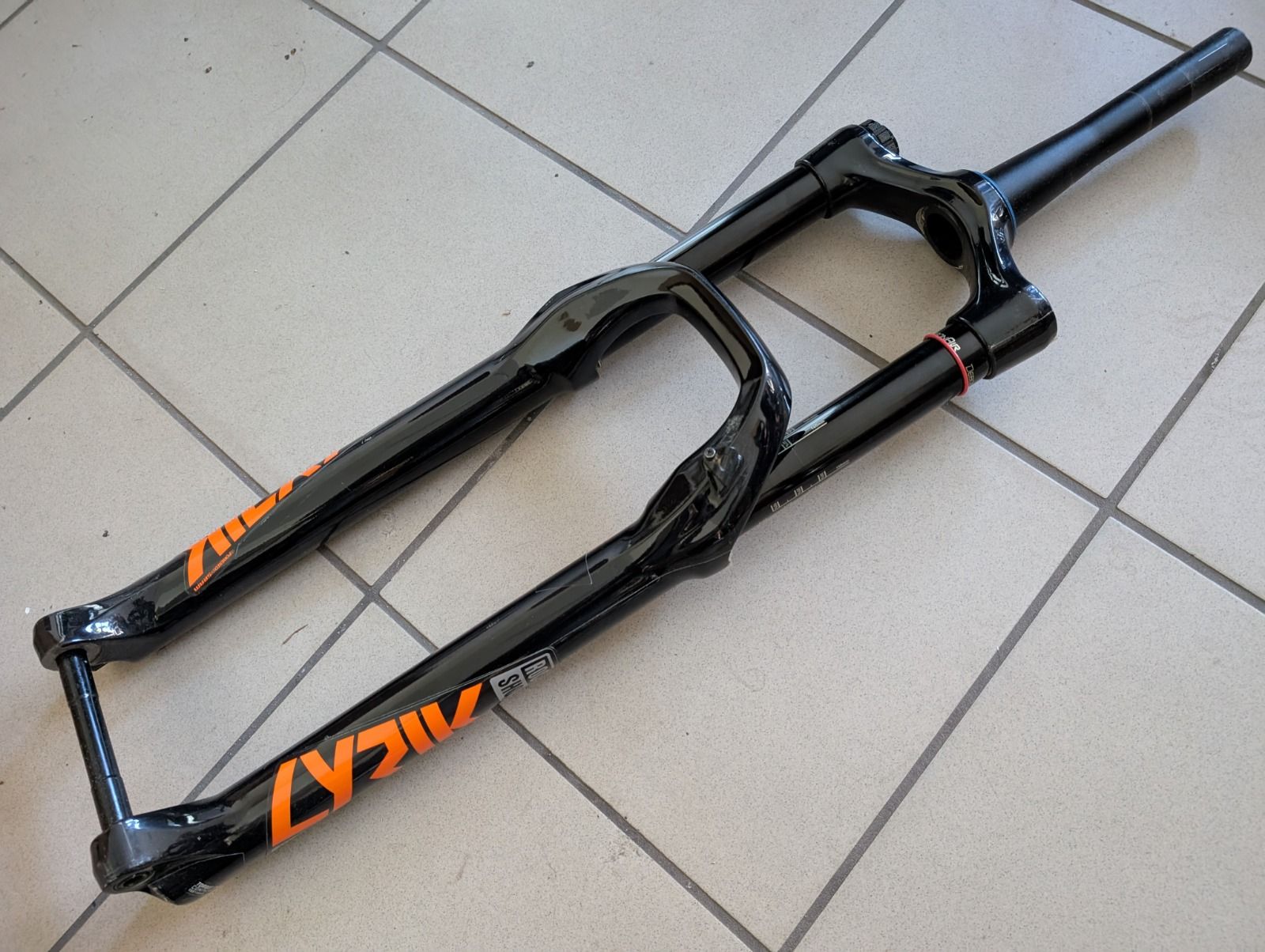 RockShox Lyrik Ultimate RC2 29