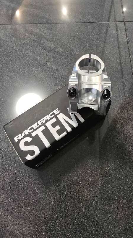 Вынос Race Face Turbine