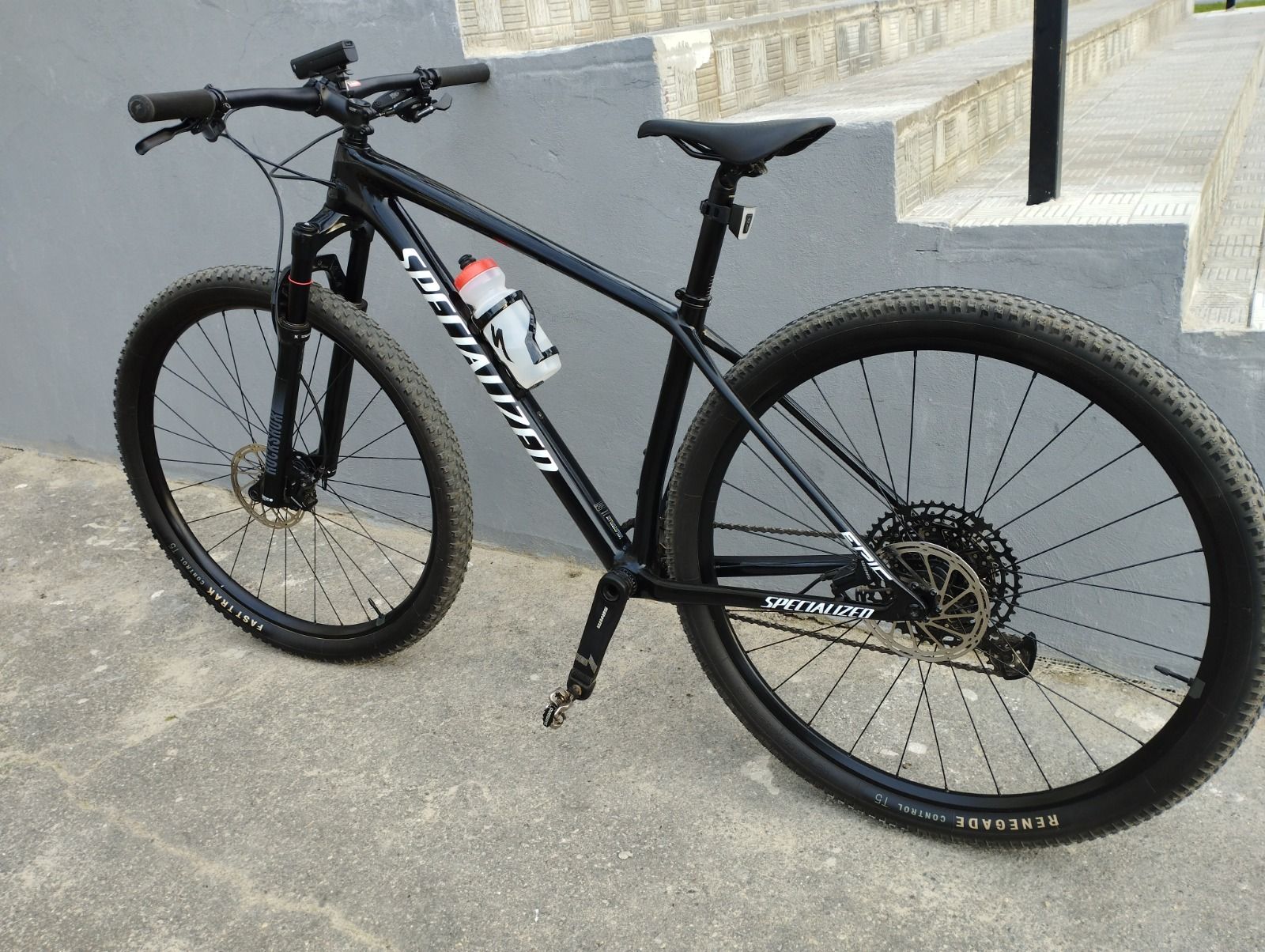 Велосипед Specialized Epic HT M