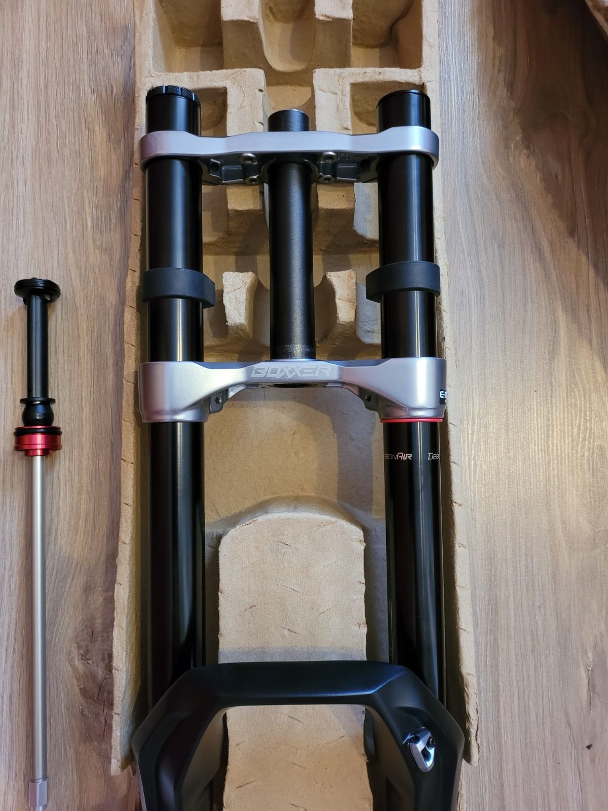 Вилка Rockshox Boxxer 2023г 180 и 200мм пружины, ремка 200ч, вынос