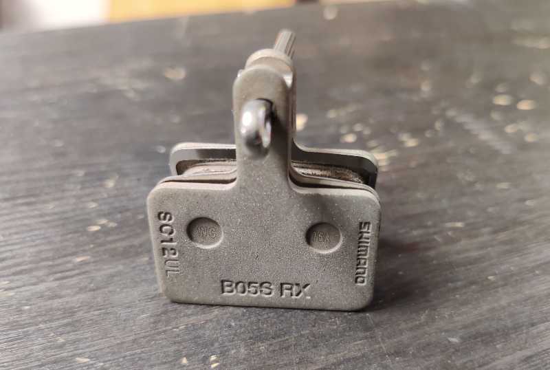 Тормозные колодки B05s OEM