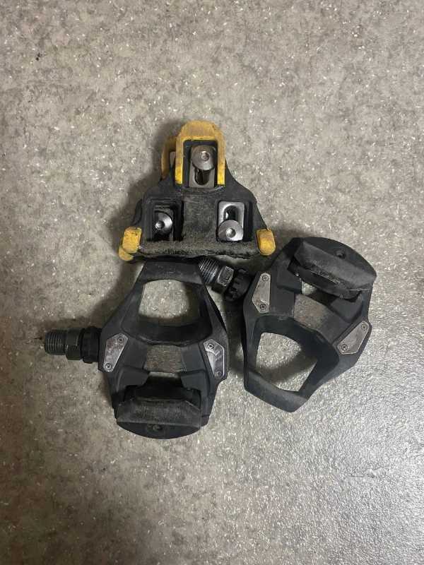 контактные педали shimano rs500 с шипами (шипы бу сезон)