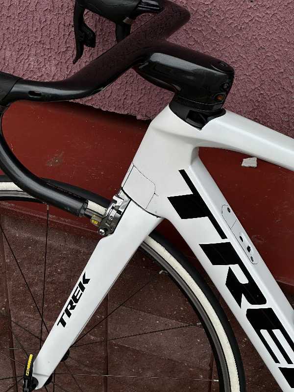 Профессиональный велосипед Trek Madone 9 - карбон