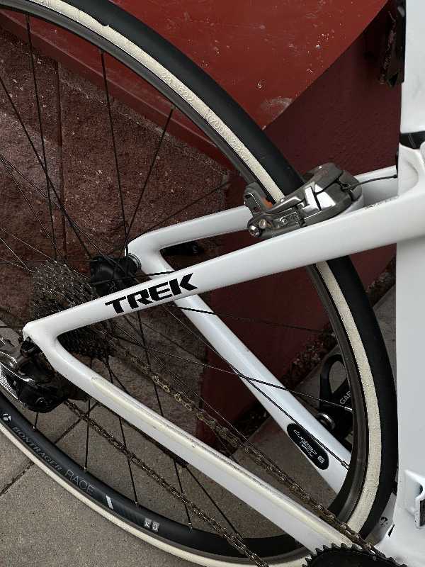 Профессиональный велосипед Trek Madone 9 - карбон