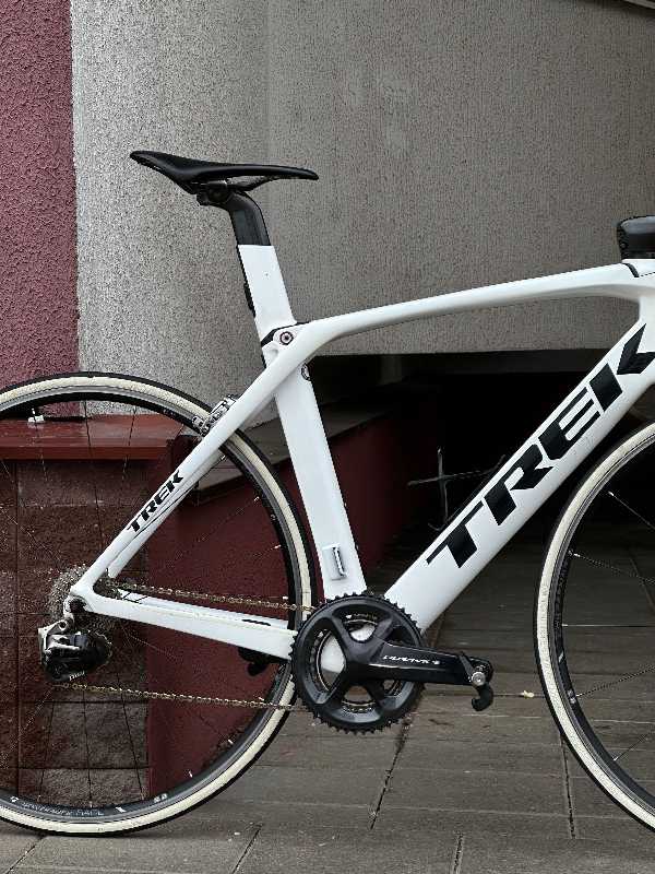 Профессиональный велосипед Trek Madone 9 - карбон