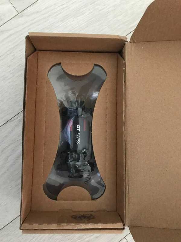 Втулка передняя DT SWISS 240 Straightpull 6B Front Hub Black 28H/15 x 110 mm