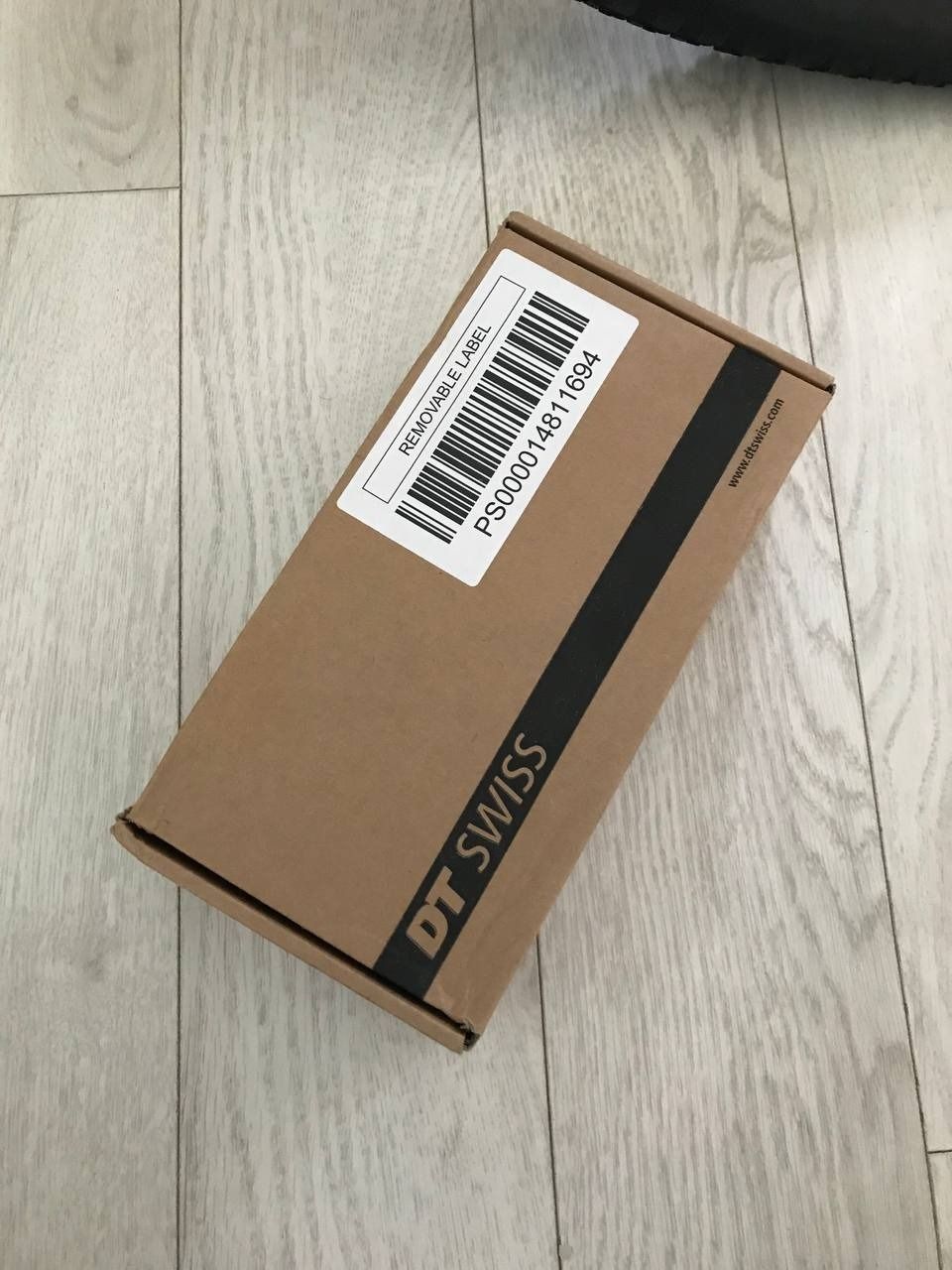 Втулка передняя DT SWISS 240 Straightpull 6B Front Hub Black 28H/15 x 110 mm