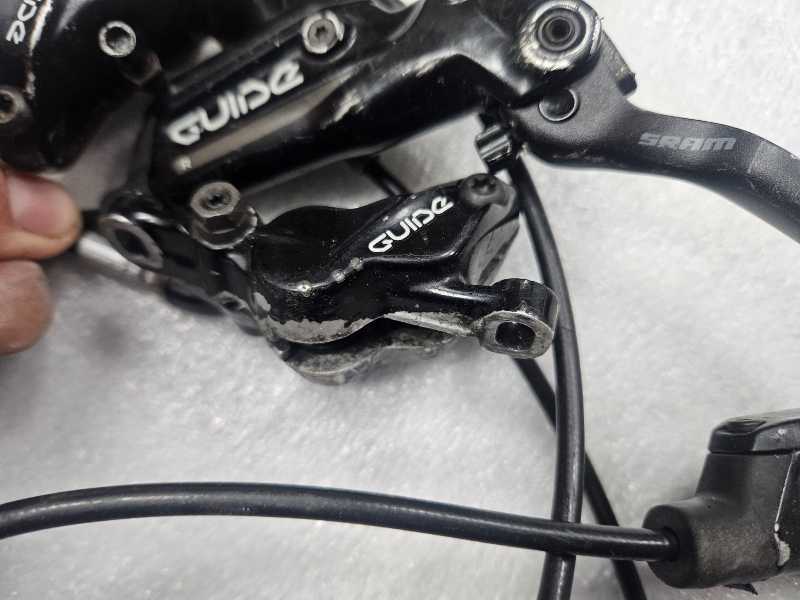 Sram guide r