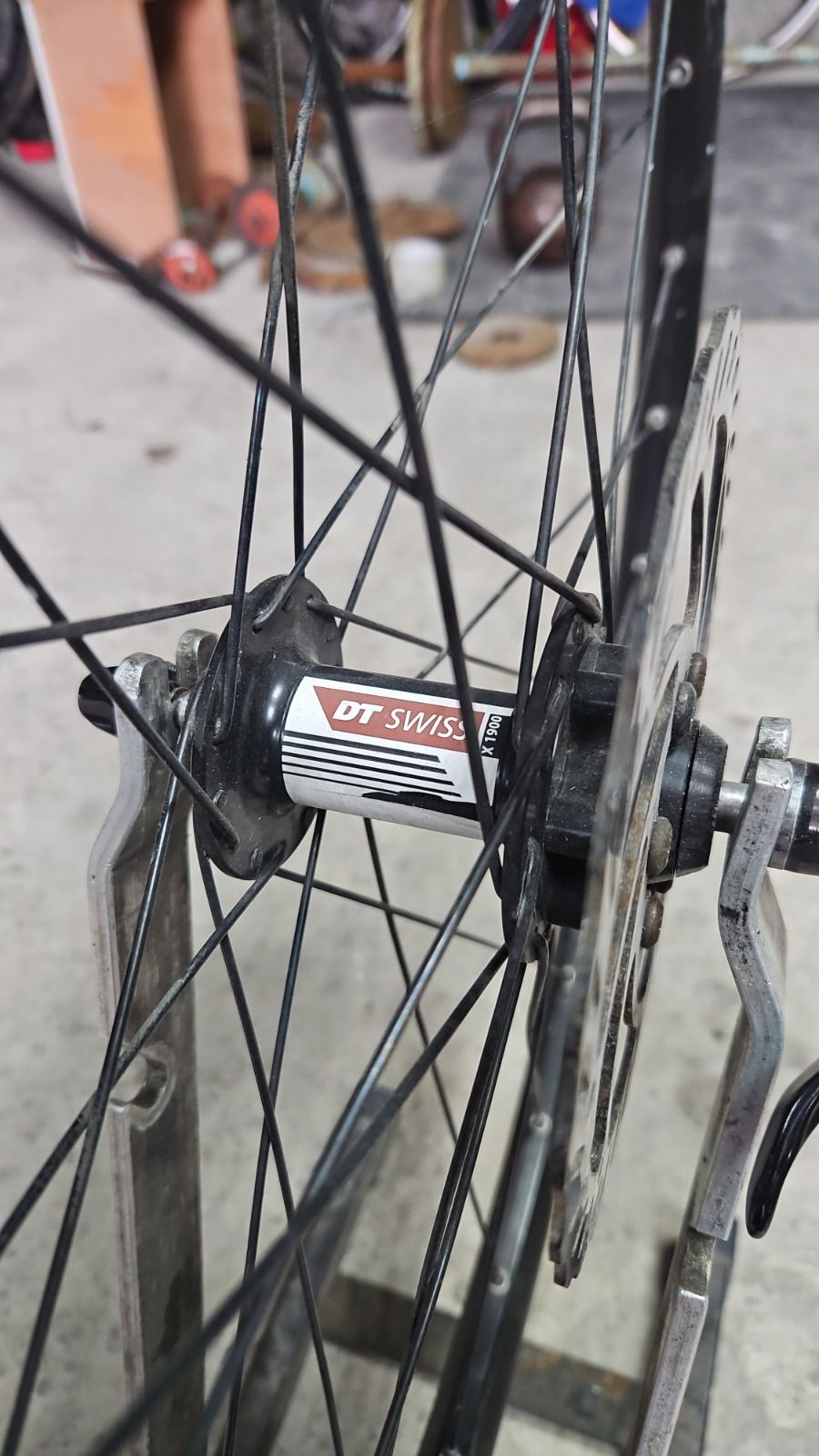 Dt swiss x1900