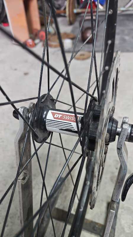Dt swiss x1900