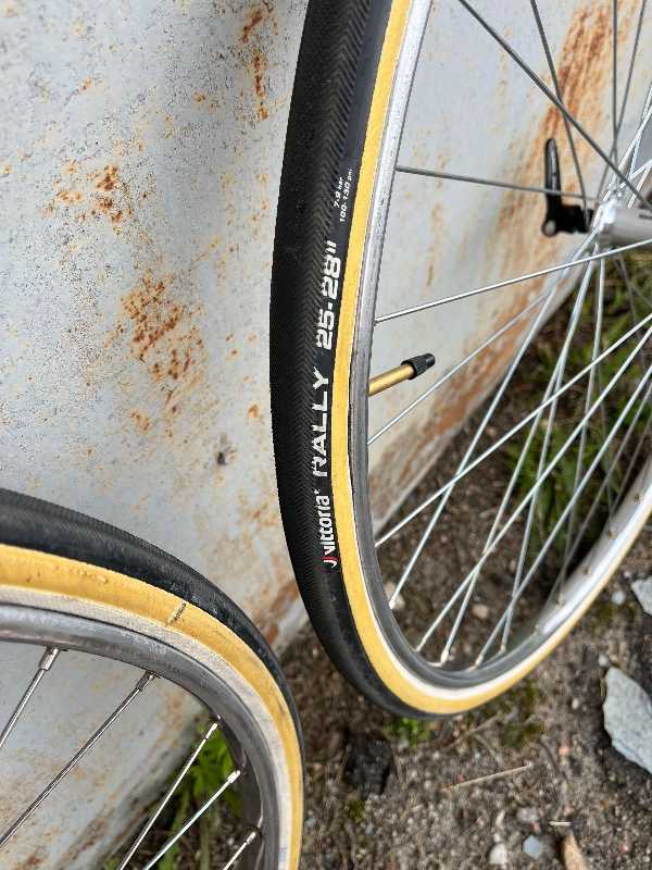Шоссейник на компонентах Shimano, рама ХВЗ Старт-шоссе 87г
