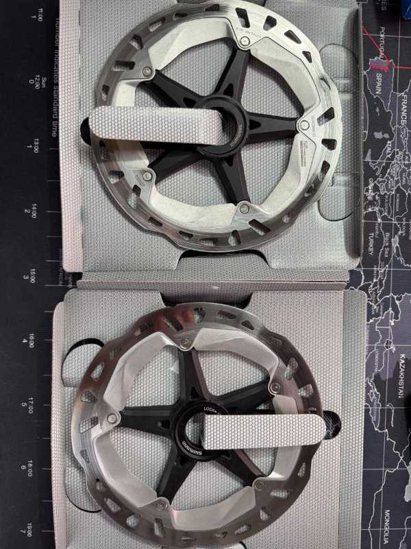 Тормоза Shimano SLX BR-M7120, 4х поршневые, servo wave, ротора RT-MT800 180mm CL, колодки новые N04C + N03A