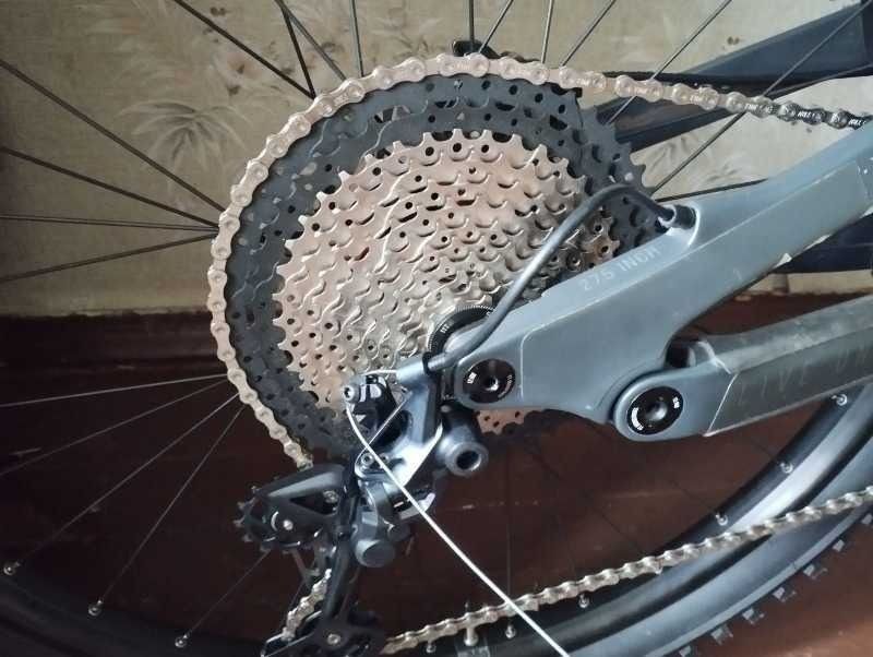 YT Jeffsy 27.5 размер L карбон