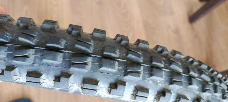 Maxxis dhf 29*2.5 tlr (кевлар) 100