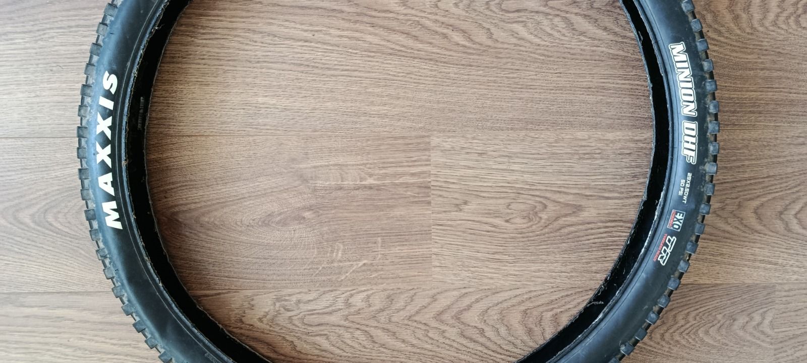 Maxxis dhf 29*2.5 tlr (кевлар) 100р