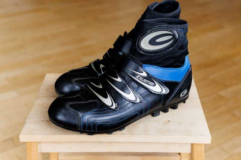 осенние\зимние велотуфли - Exustar MTB Winter SPD с шипами. 45 размер.