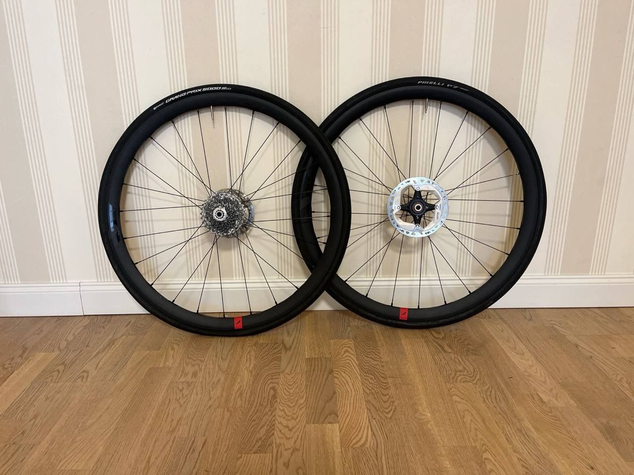 Шоссейные колеса FULCRUM RACING 4 DB 2-WAY FIT READY