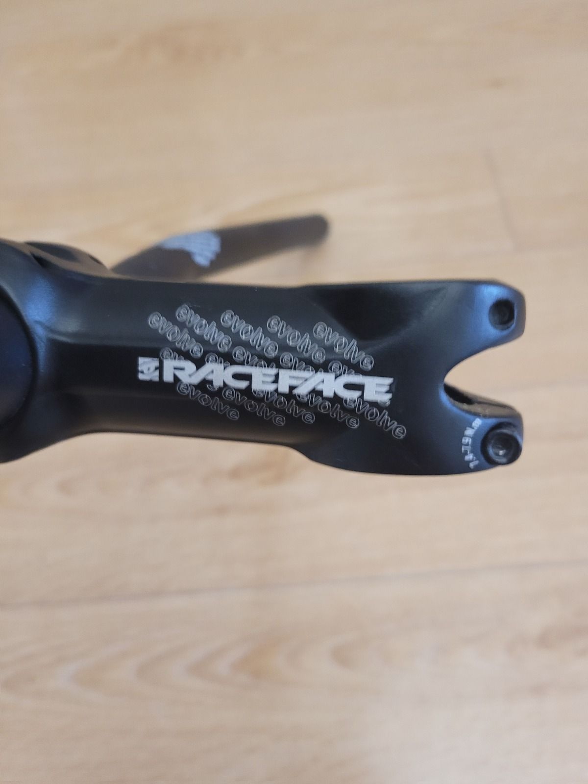 Руль с выносом  RACE FACE EVOLVE