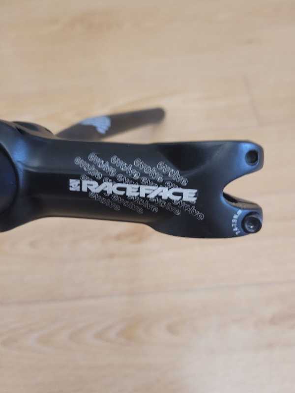 Руль с выносом  RACE FACE EVOLVE