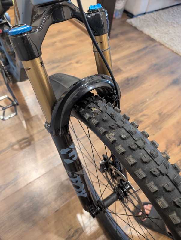 Fox 34 Factory GRIP2 29