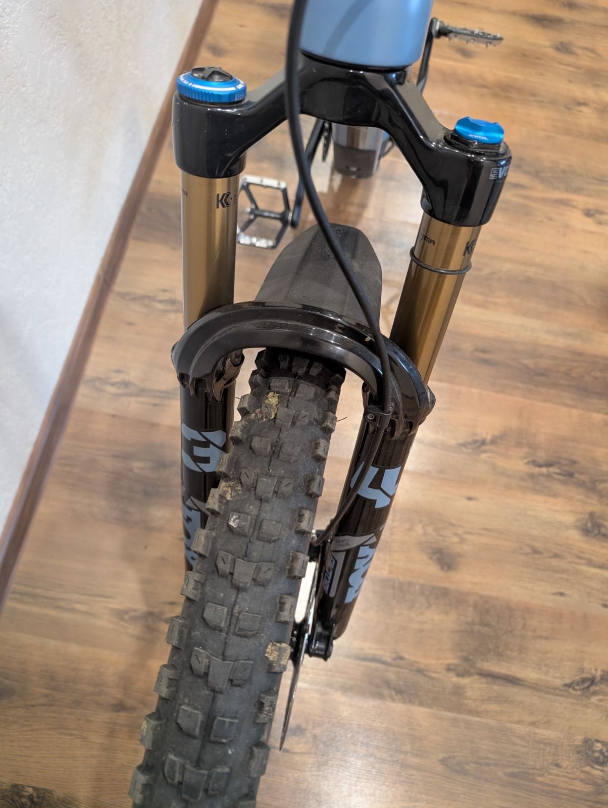 Fox 34 Factory GRIP2 29